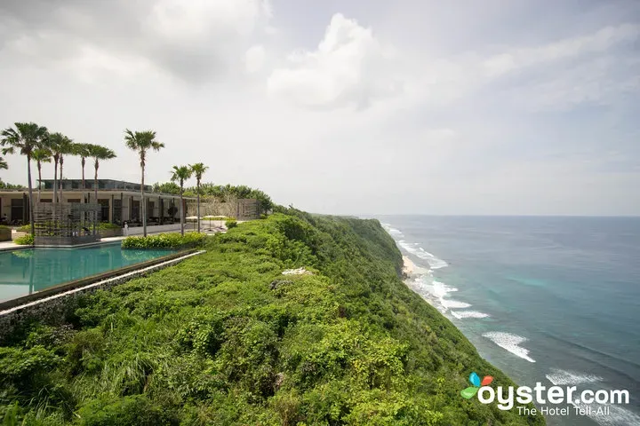 Sunset cabana at the alila villas uluwatu